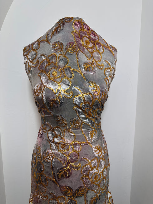 Istahil Smokey Purple Grey Maqbal Dirac